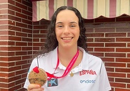 Lucía Martínez, medalla de bronce en la Copa del Mundo U19 de baloncesto.