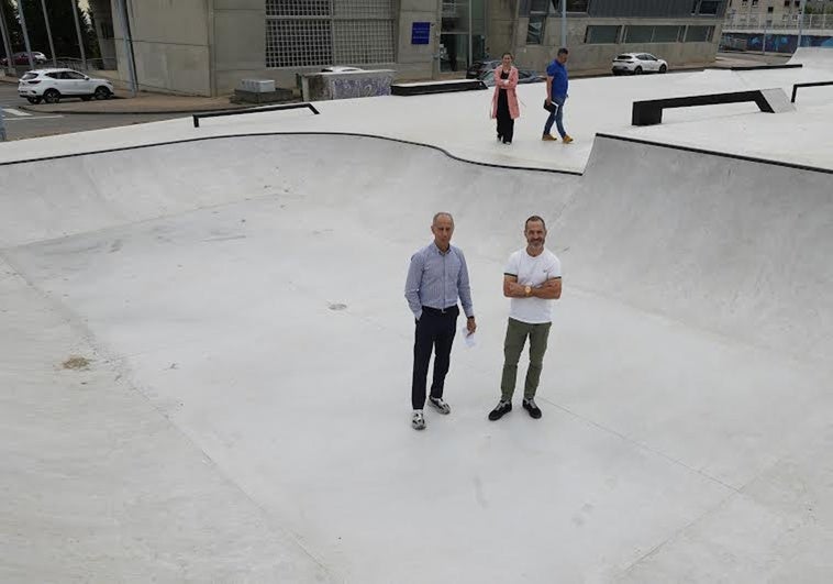 ugones centra su oferta deportiva en los jóvenes: estrena su remodelado skatepark