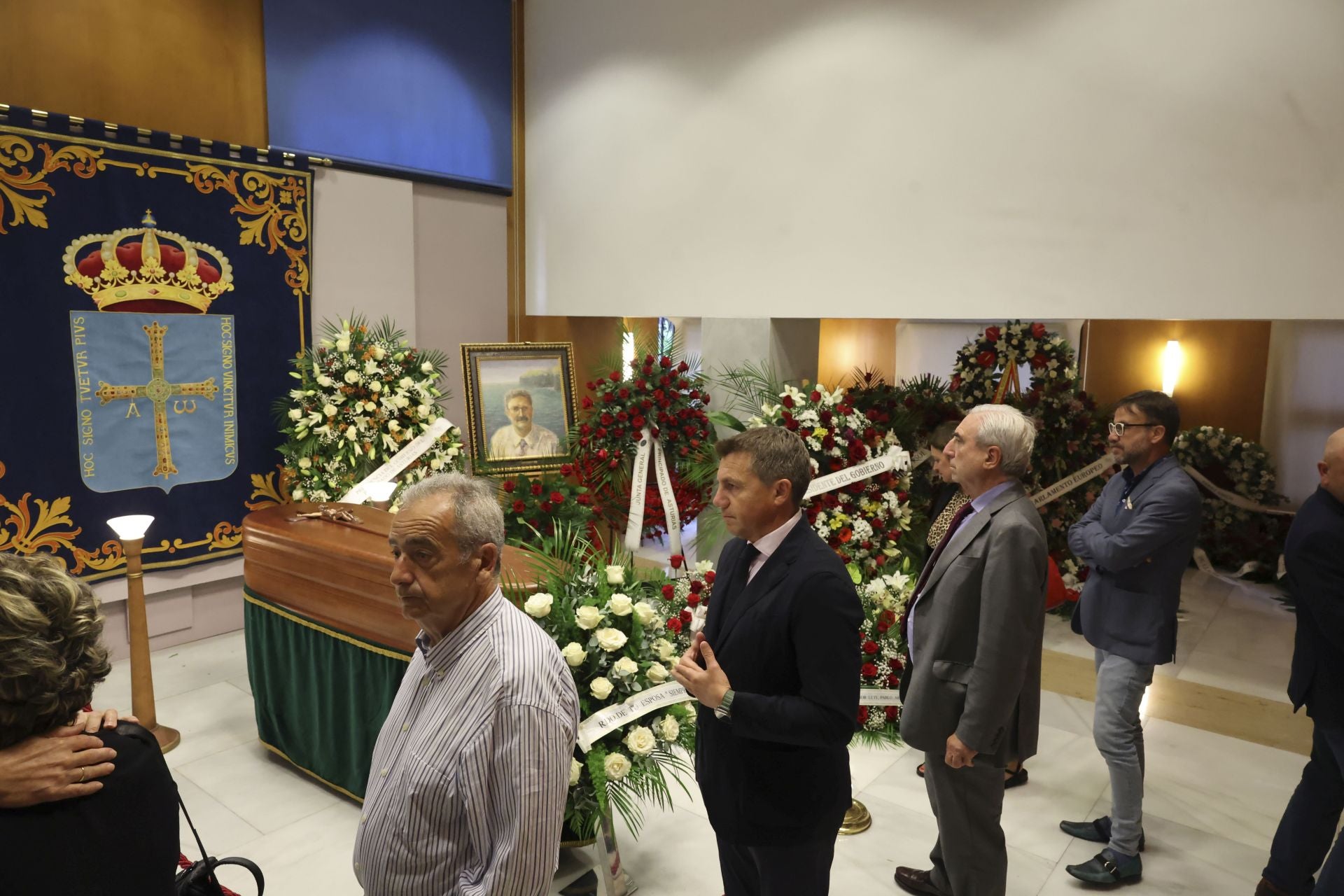 Asturias despide a Antonio Trevín