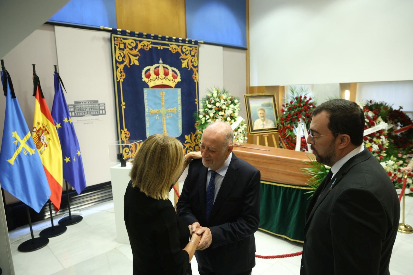 Asturias despide a Antonio Trevín