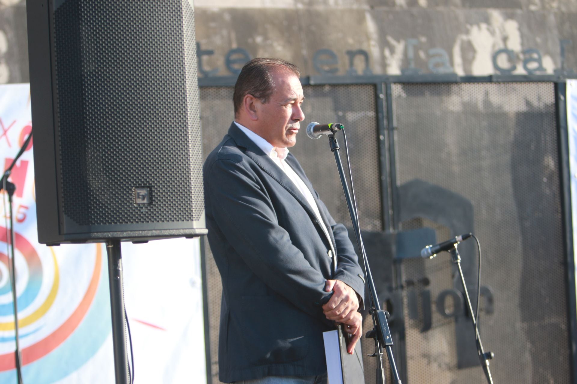 El concurso de Canción Asturiana de EL COMERCIO llena la plaza de la República