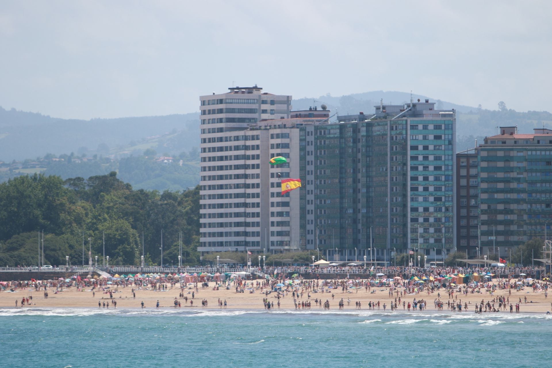 Un adelanto del Festival Aéreo de Gijón: las fotos del ensayo de este viernes