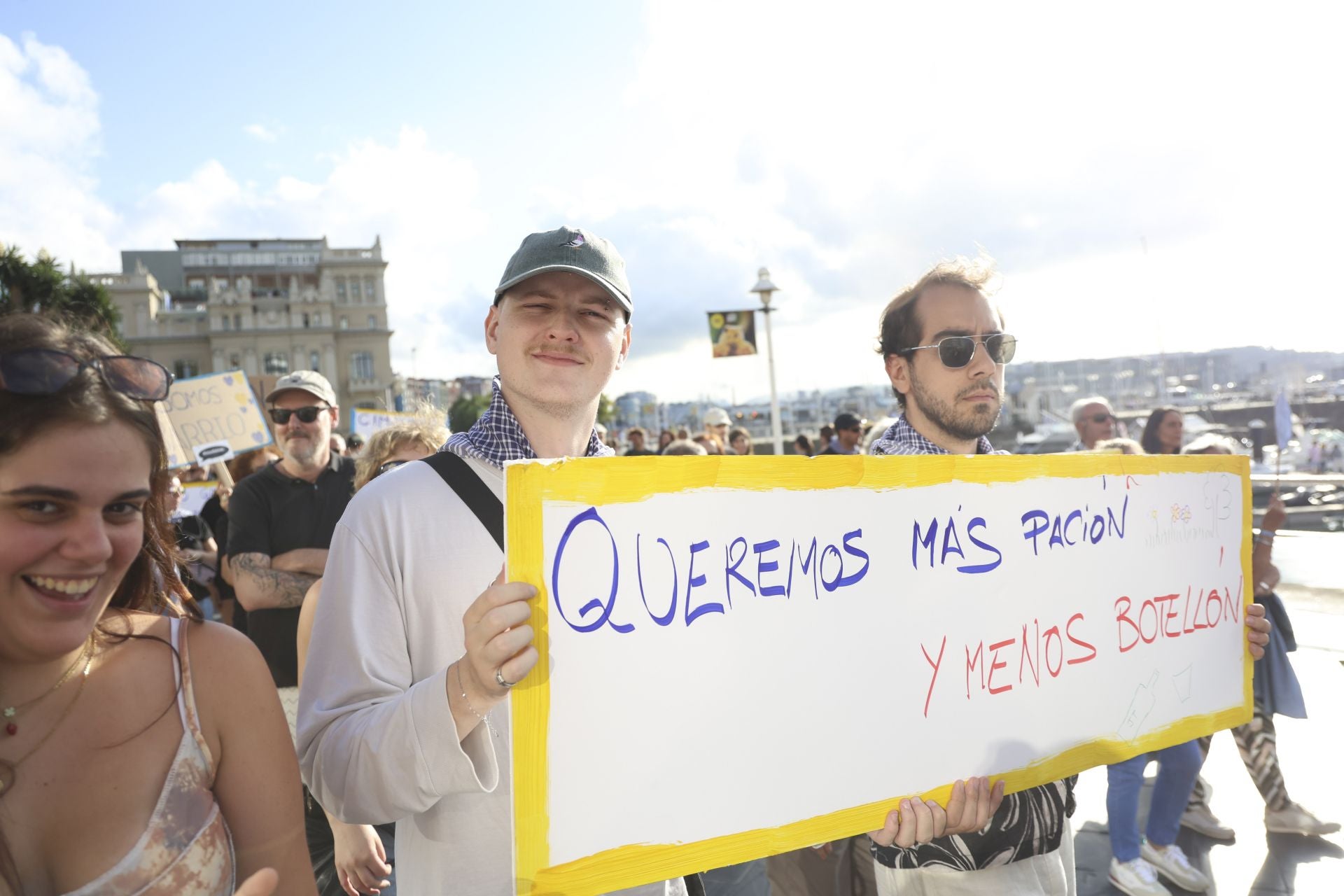 Cimavilla se moviliza contra el turismo masivo