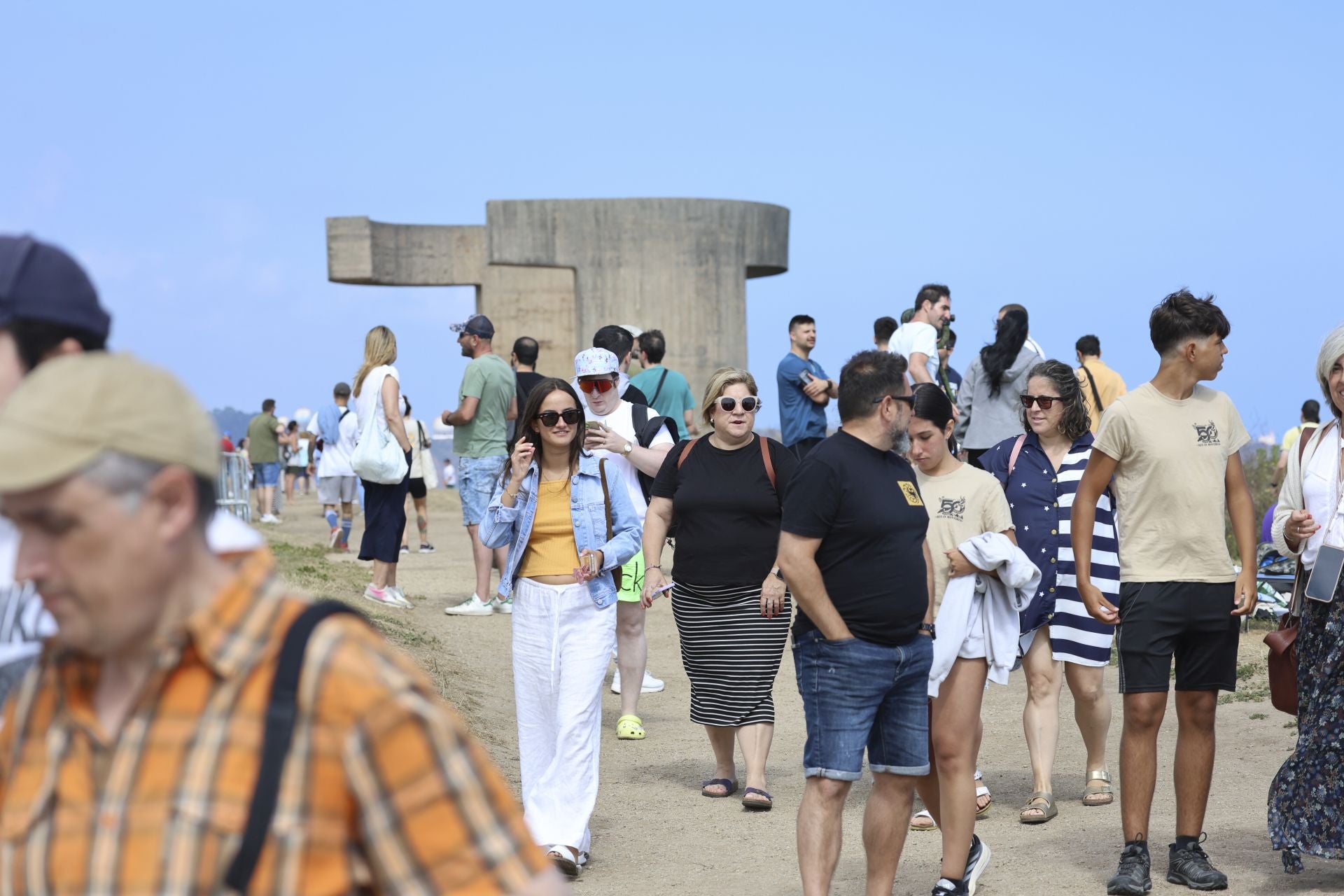 Todo listo para el Festival Aéreo de Gijón: las mejores fotos del último ensayo