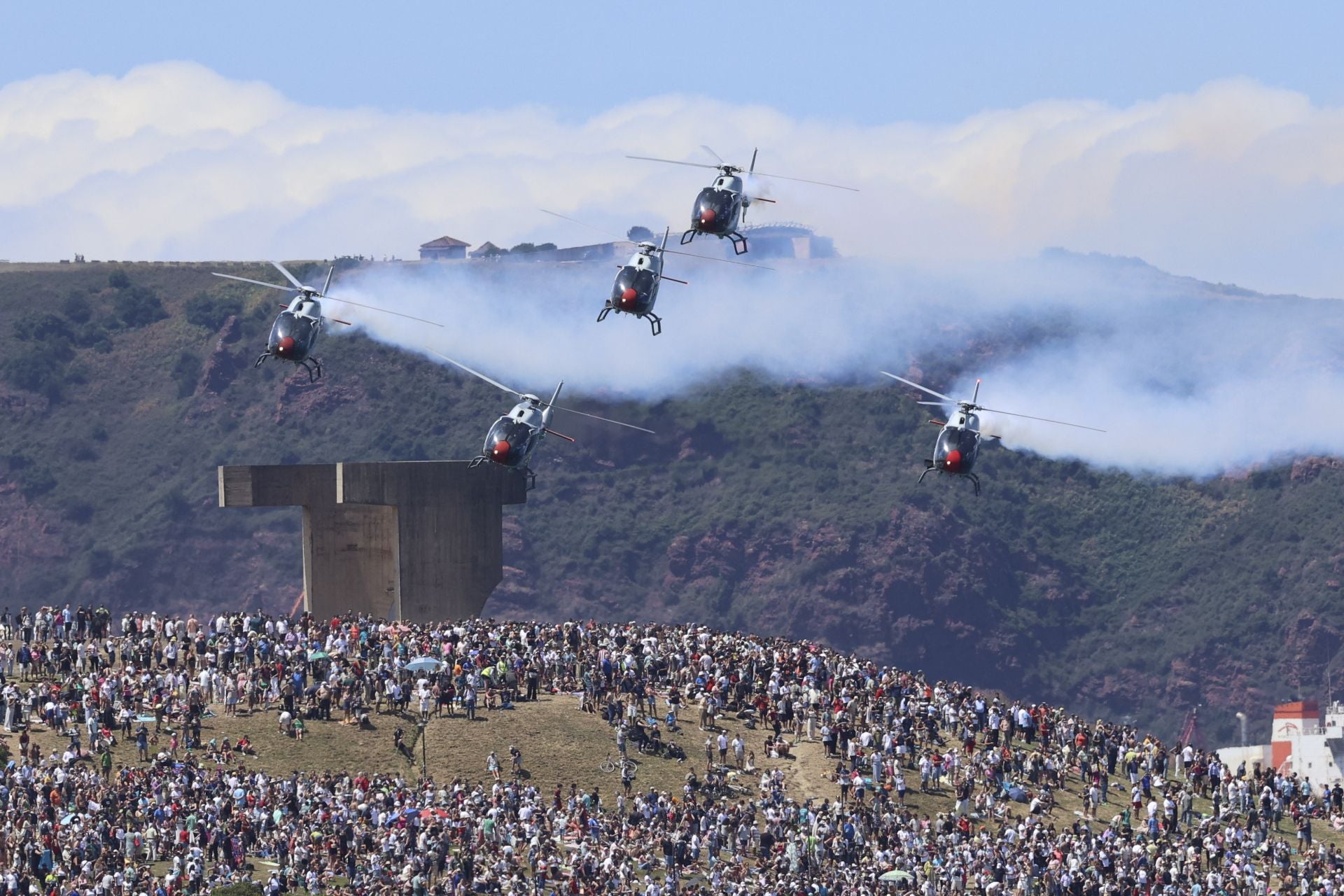 Las imágenes más espectaculares del Festival Aéreo de Gijón 2025