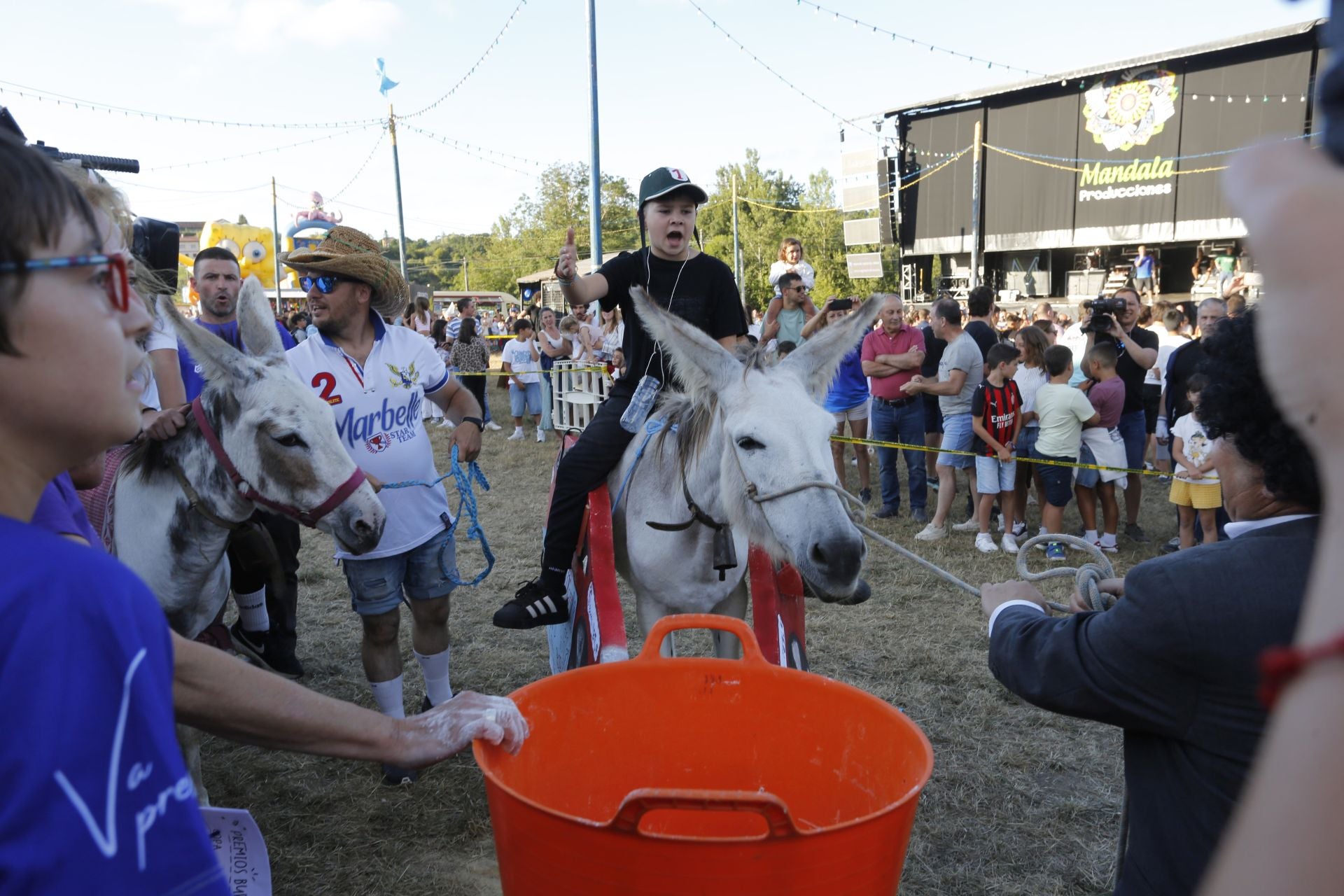Desfile Folclórico de Burros en Pañeda