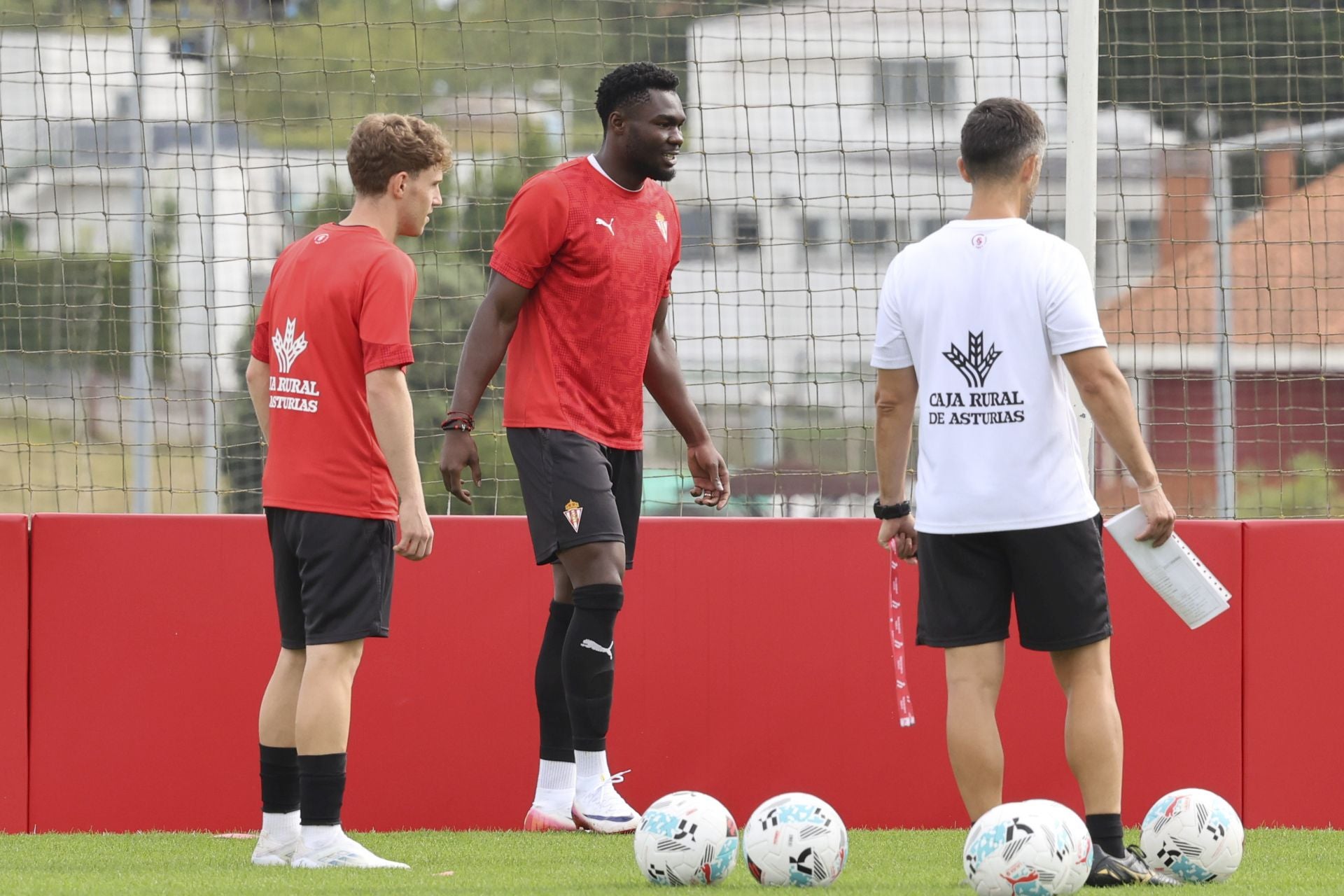 El entrenamiento del Sporting de Gijón de este 28 de julio, en imágenes