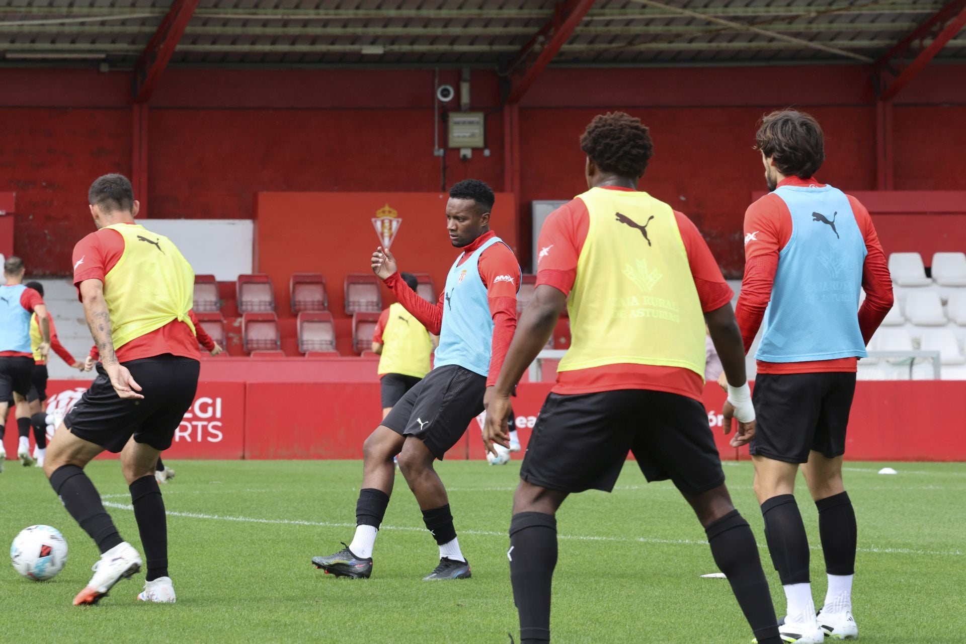 El entrenamiento del Sporting de Gijón de este 28 de julio, en imágenes