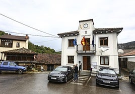 Edificio del Ayuntamiento de Yernes y Tameza, el concejo con las rentas más bajas de Asturias.