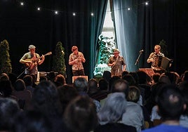 Concierto en el Antiguo Instituto de los bretones Skolvan.