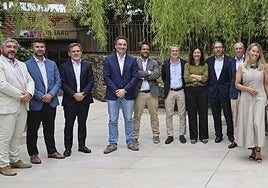Foto de familia de los ponentes al primer curso.