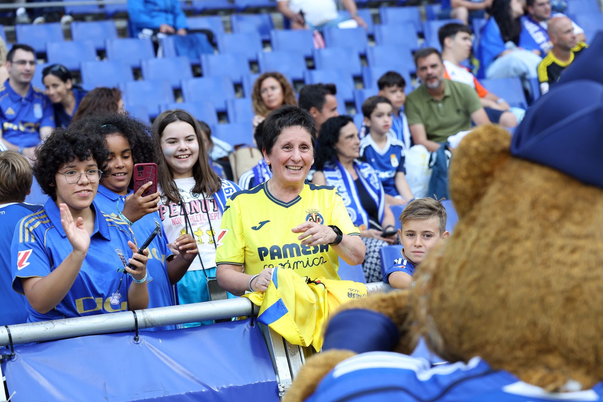El oviedismo se entrega al Garra Real Fest