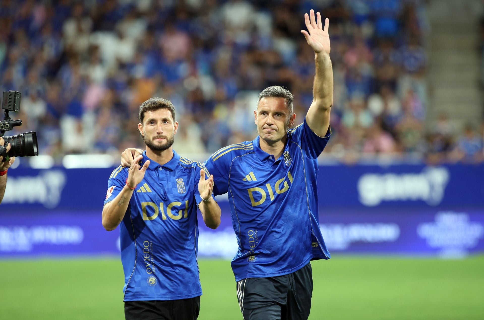 El oviedismo se entrega al Garra Real Fest