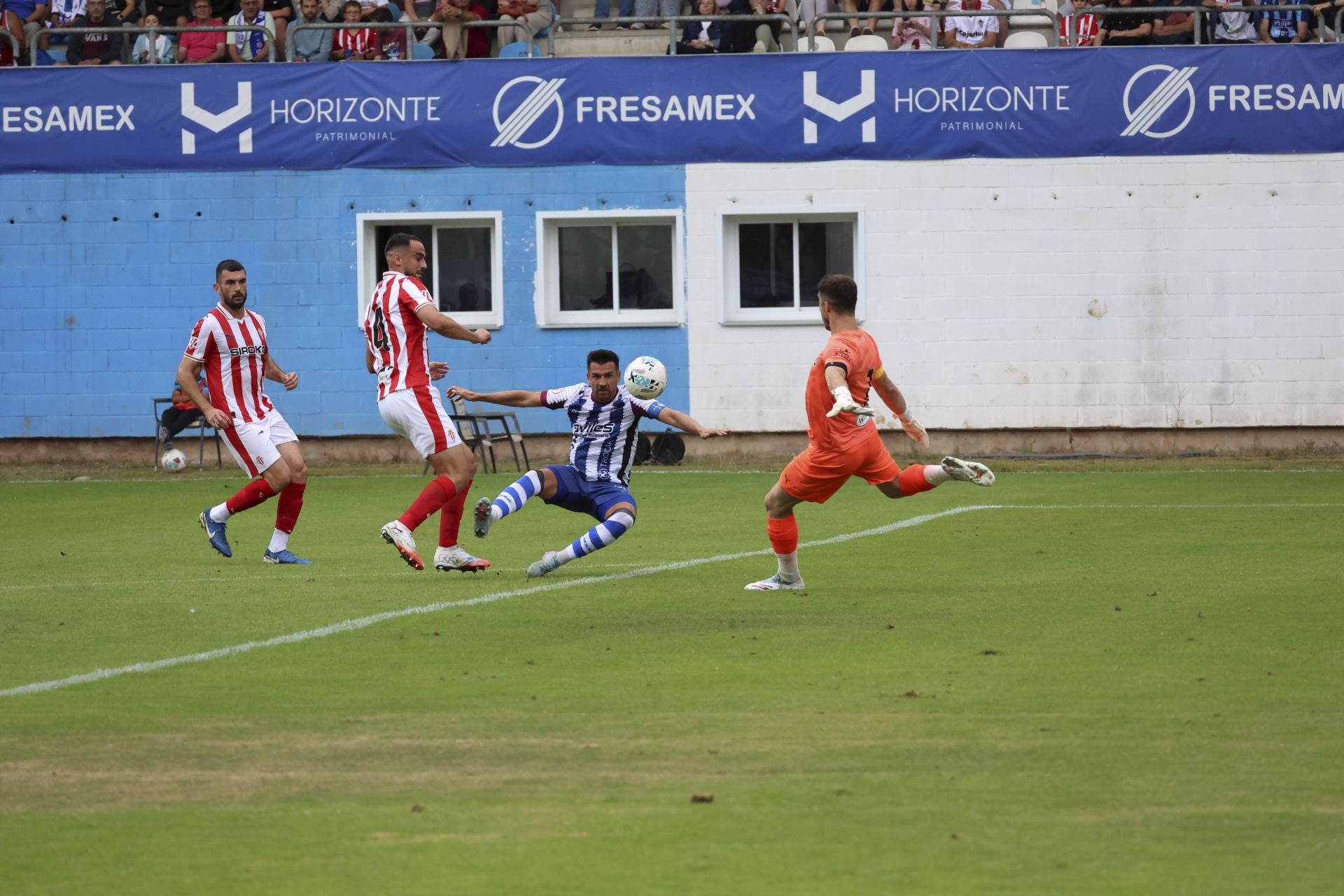 Las mejores imágenes del Real Avilés - Sporting de Gijón
