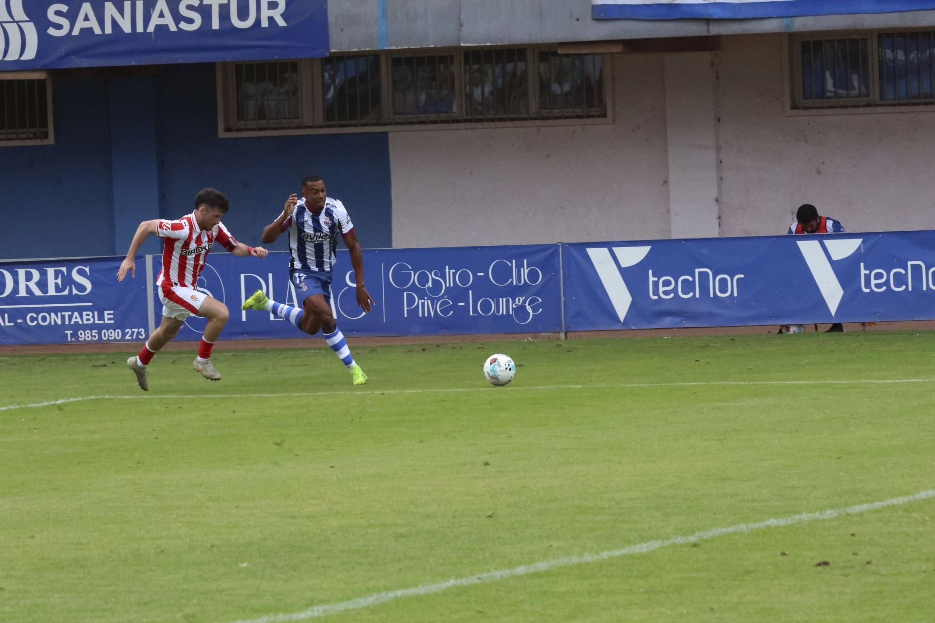 Las mejores imágenes del Real Avilés - Sporting de Gijón