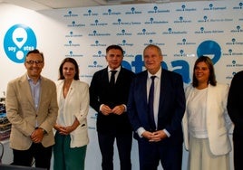 Fernando Corral, Adriana Lastra, José Luis Álvarez Almeida, Jordi Hereu –que también acudió ayer a Somiedo–, Gimena Llamedo y Javier Martínez, en la sede de Otea en Oviedo.