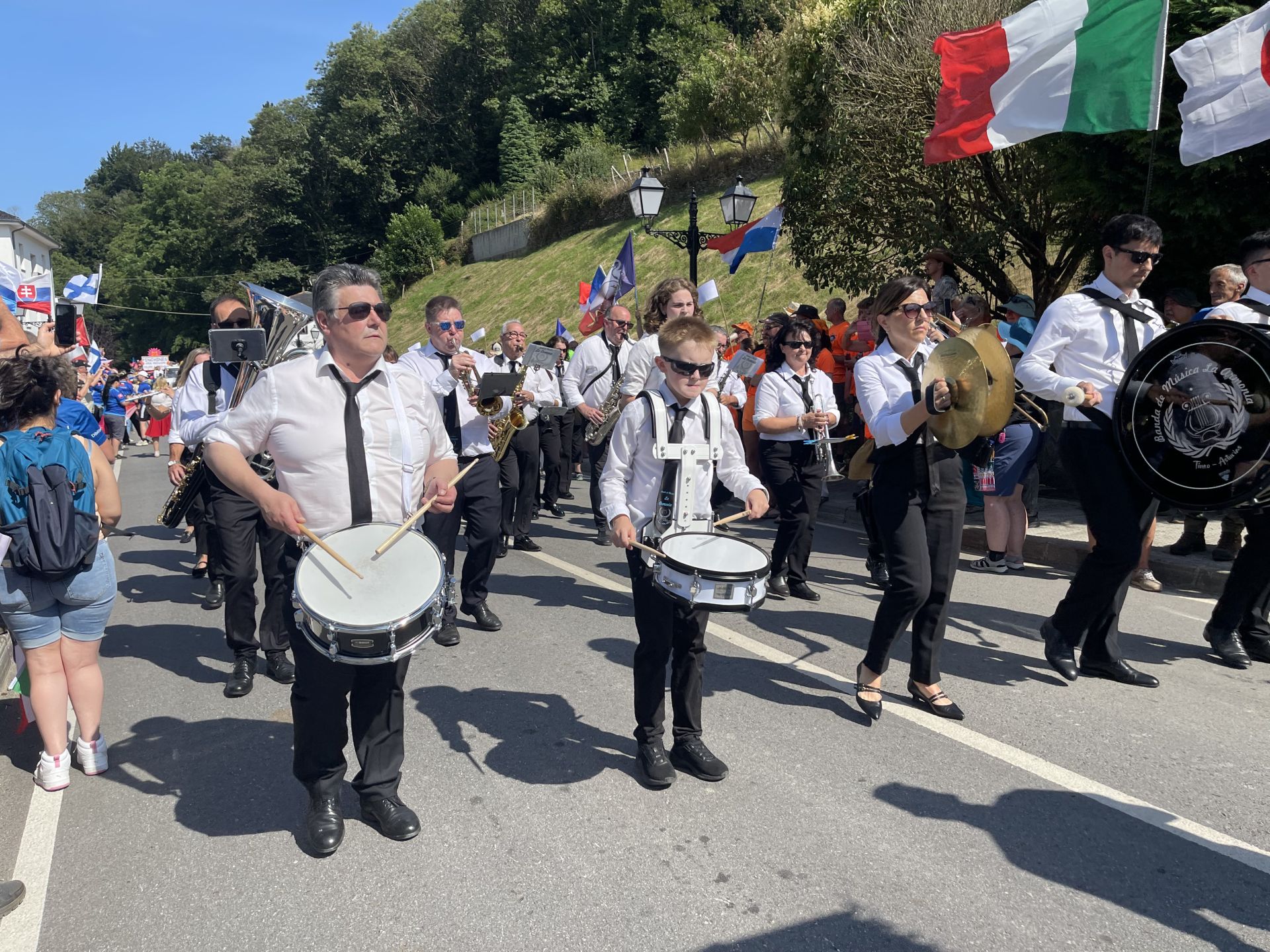 Navelgas se llena de oro