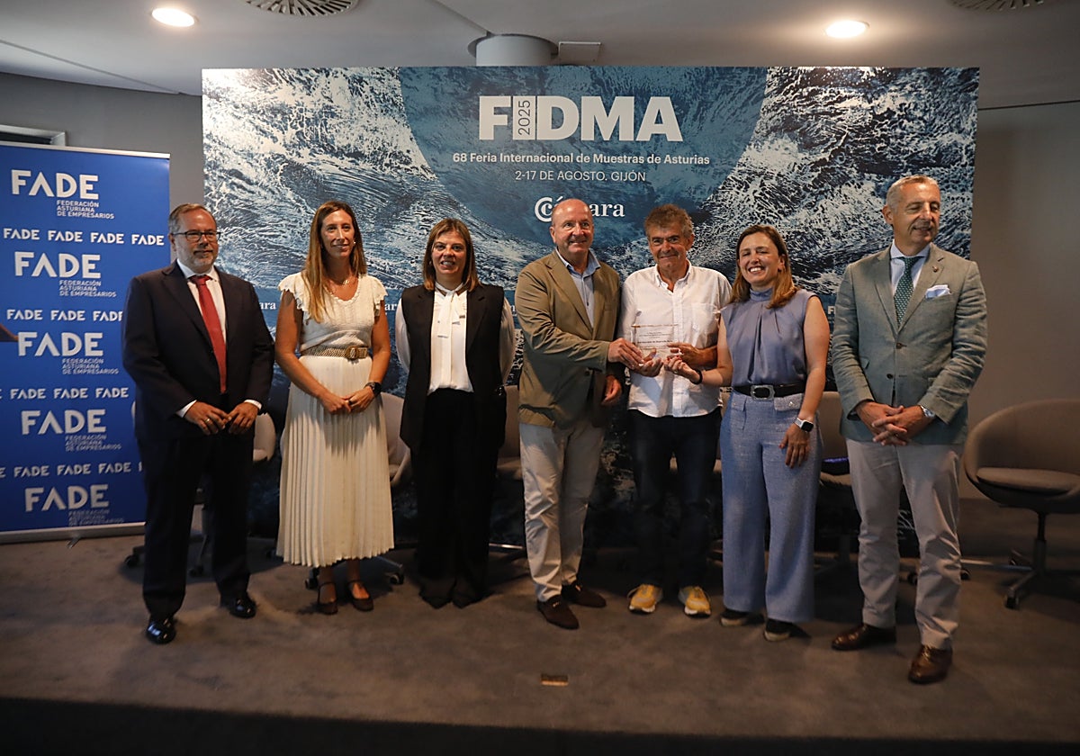 Julio Bobes, Ángela Pumariega, Gimena Llamedo, Javier Martínez, Belarmino Fernández, María Calvo y Pedro López Ferrer.