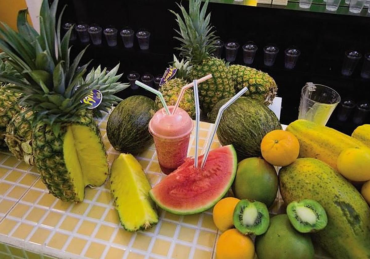 Zumos de frutas: pros y contras para la dieta.