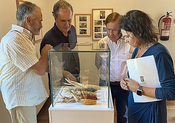 Adolfo García, Joaco López, Juan Luis López y Montserrat López.