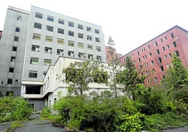 La Residencia del viejo HUCA, propiedad de la Seguridad Social.