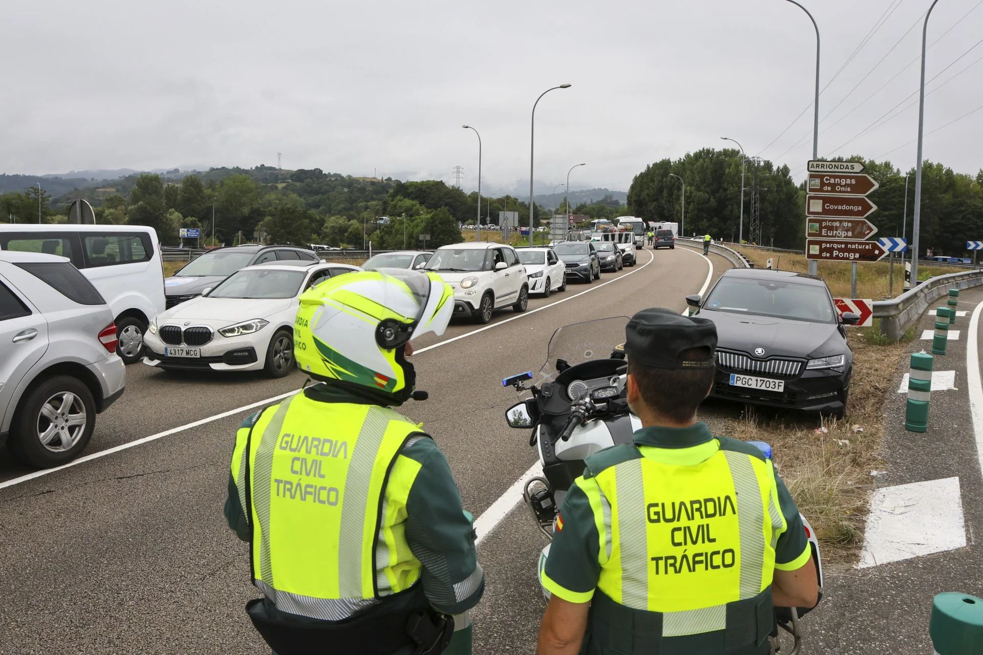Así fue el desfile del Descenso del Sella 2025. ¡Búscate en las fotos!