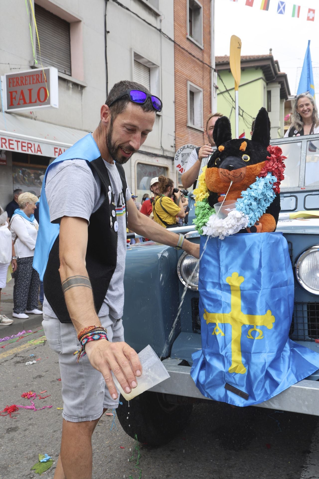 Así fue el desfile del Descenso del Sella 2025. ¡Búscate en las fotos!