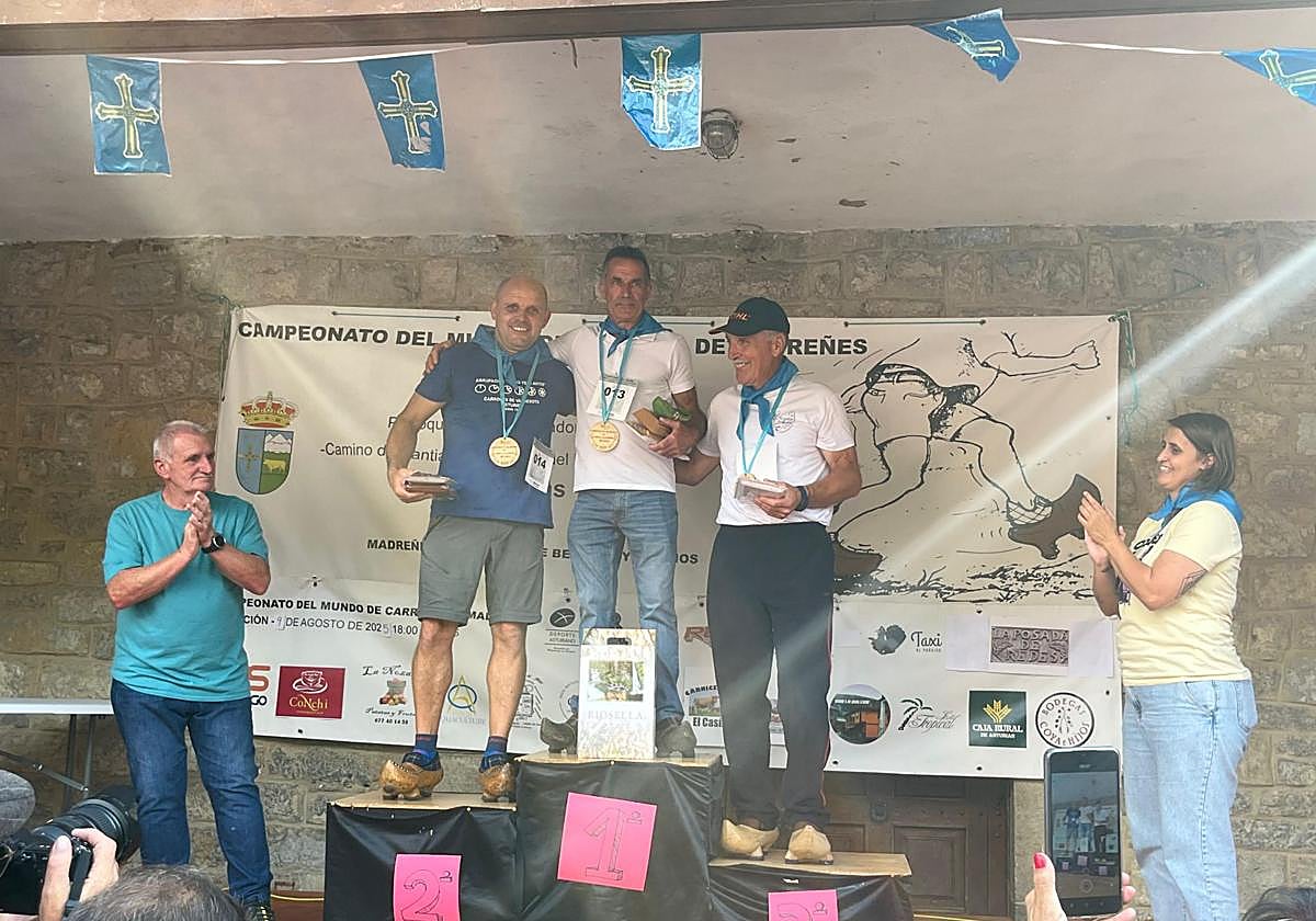 V Carrera de Madreñes en Caso