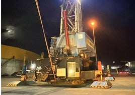 Pasadas las cuatro de la mañana, la máquina ya se encontraba en el cantil de San Juan.