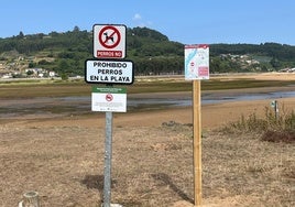 Señalización de prohibiciones en la playa de Misiego, Villaviciosa