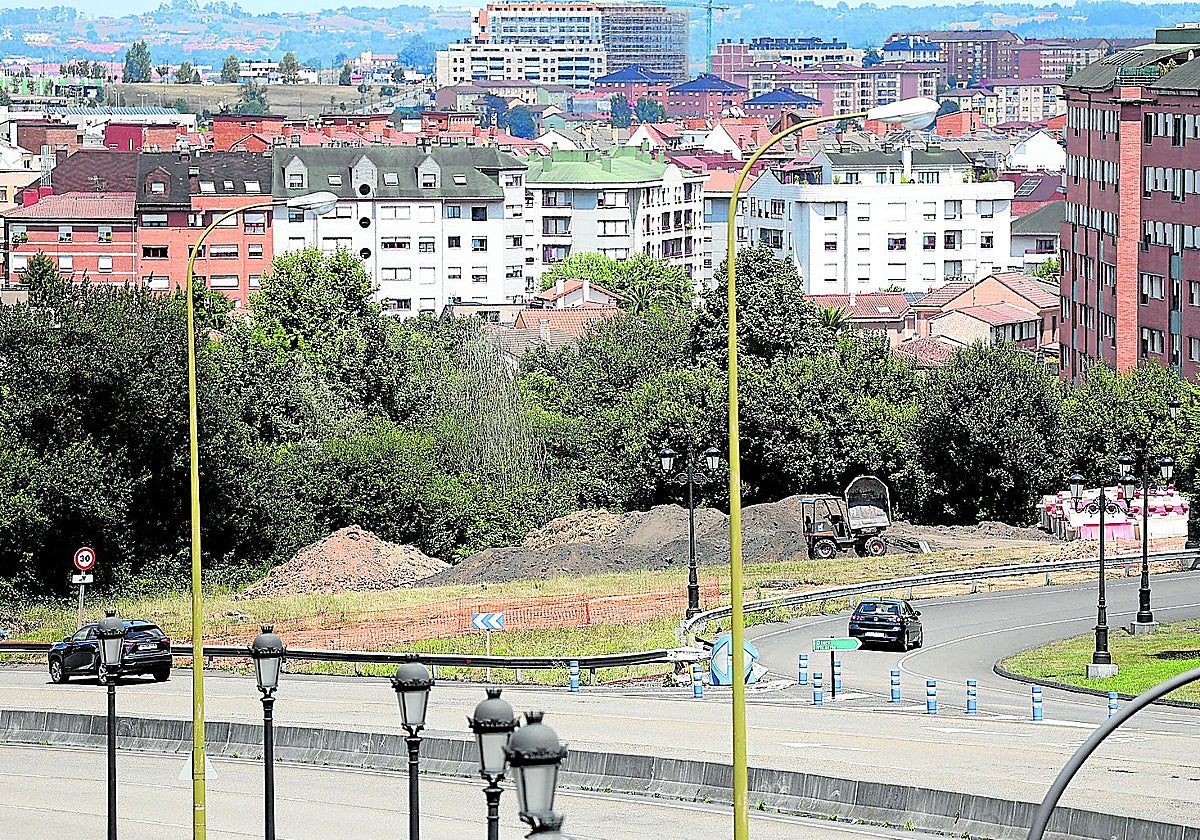 Las obras ya iniciadas para ampliar el bulevar en la Ronda Sur.