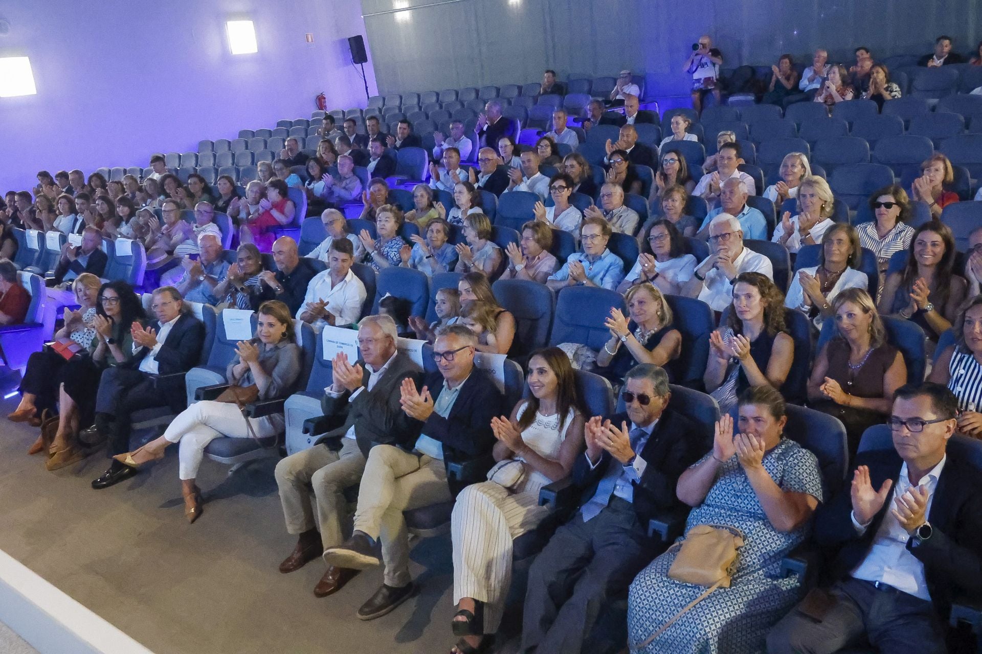Sidra y mucho ambiente este lunes en la Feria de Muestras de Gijón