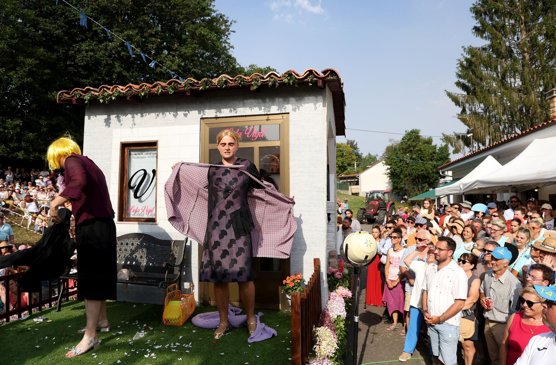 Las carrozas vuelven a Valdesoto