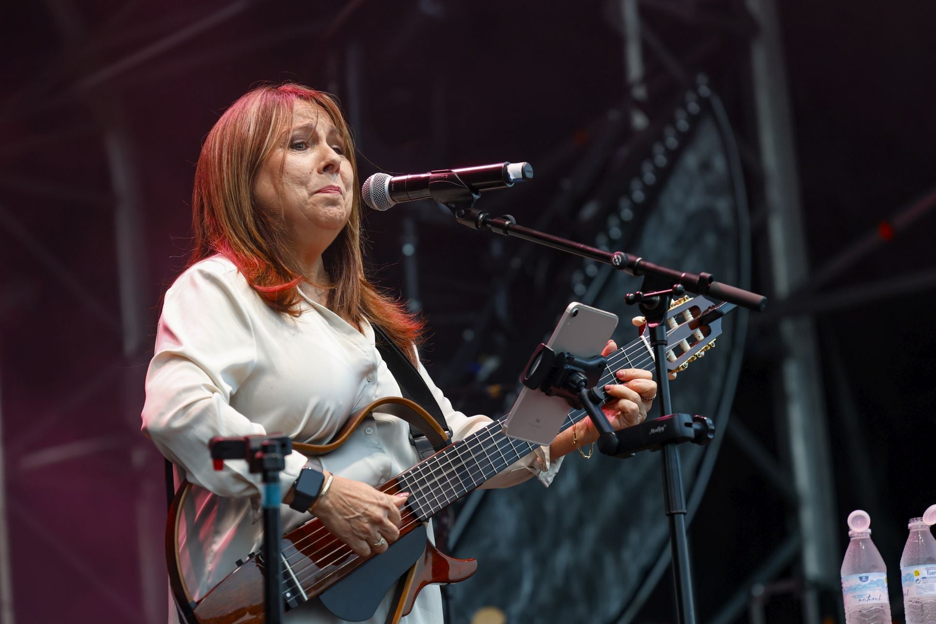 Luanco se entrega a Rozalén