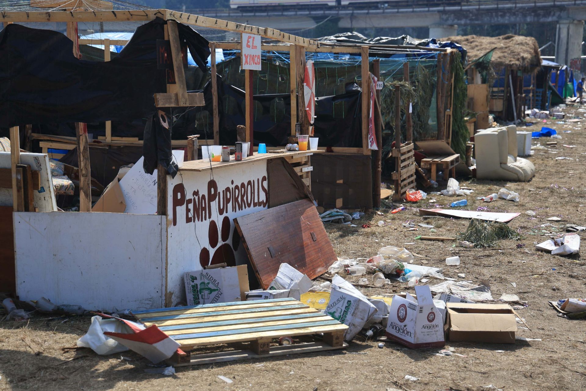 El día después del Xiringüelu: así ha quedado el prau Salcéu