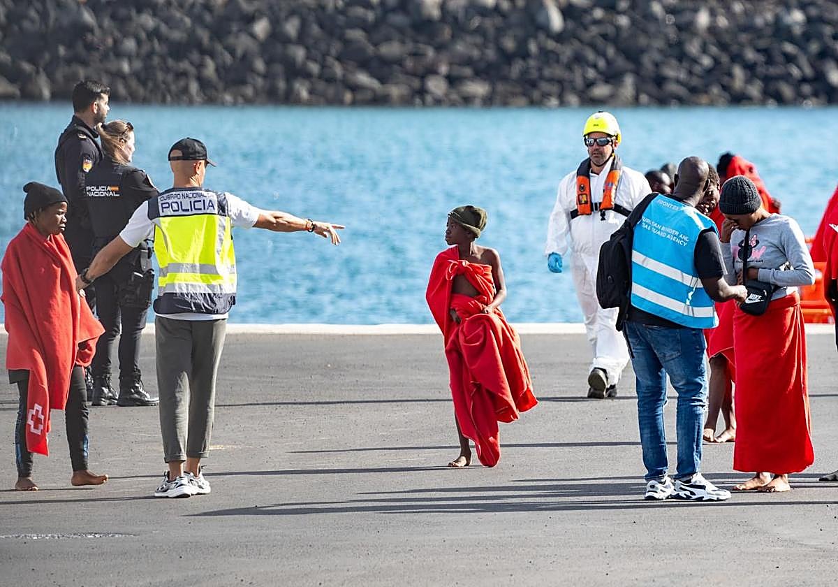 Llegada de menores a las costas canarias, a principios de año.