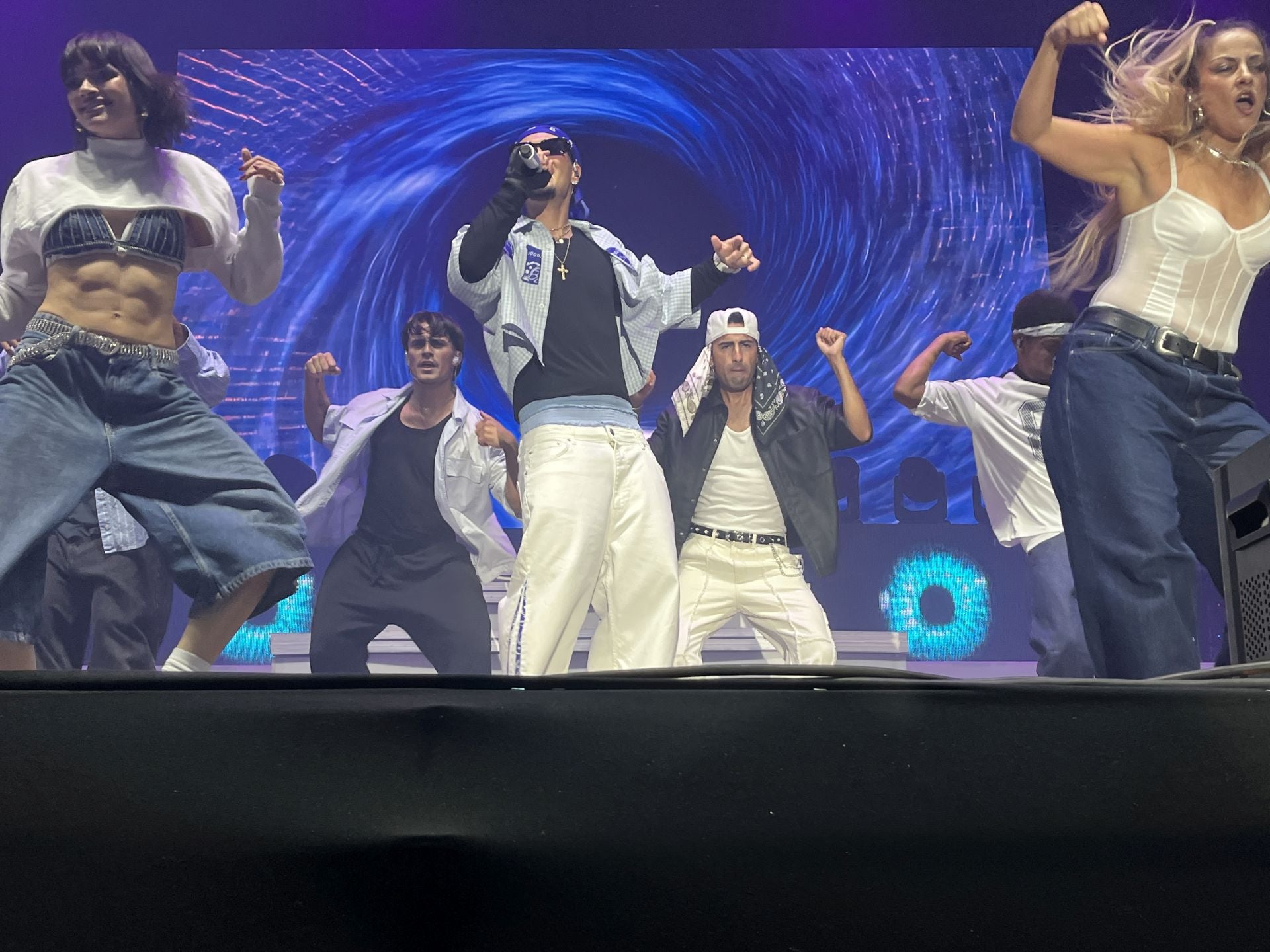 Abraham Mateo ilumina el escenario de Poniente, en Gijón