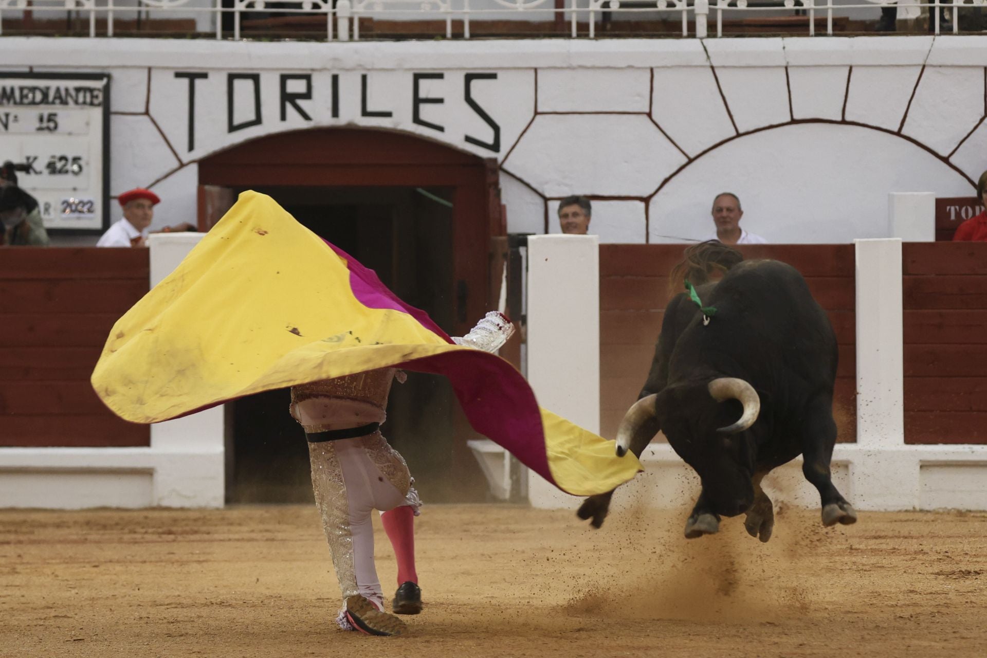 La primera corrida de la Feria de Begoña en imágenes