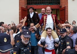 Ventura y Telles abrieron por primera vez la Puerta Grande de El Bibio en esta Feria de Begoña.