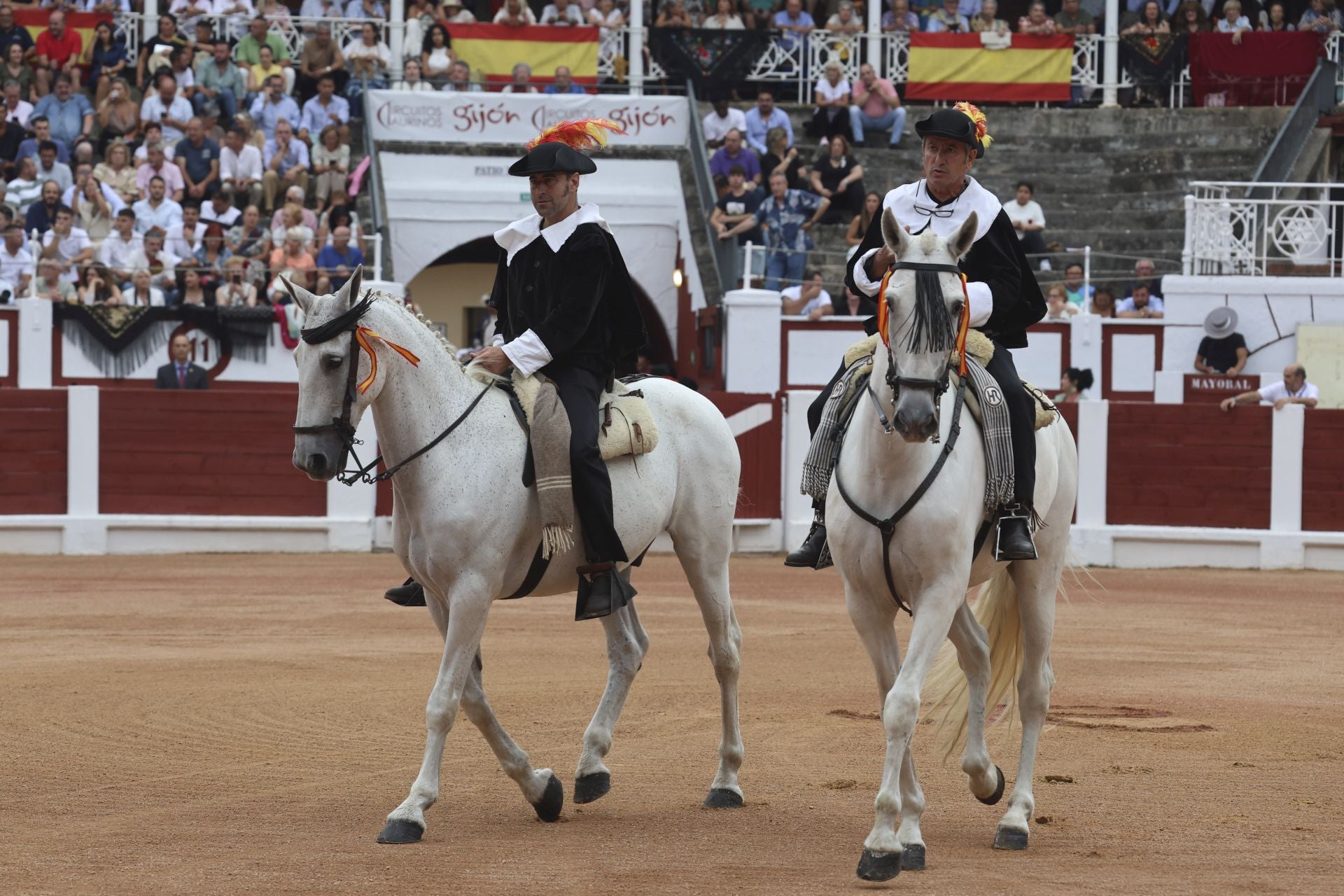 Tarde de rejones en la Feria taurina de Begoña en Gijón