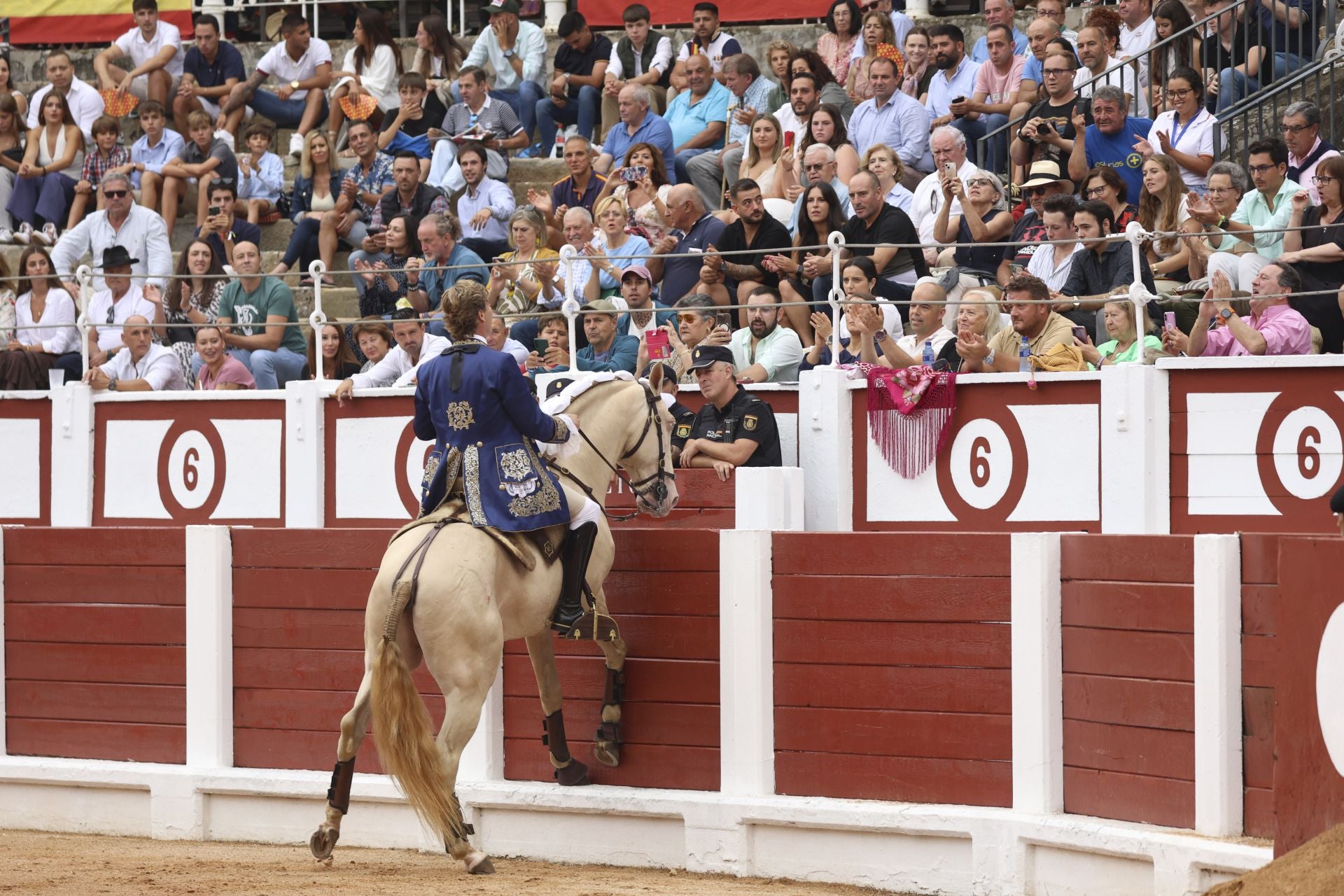 Tarde de rejones en la Feria taurina de Begoña en Gijón