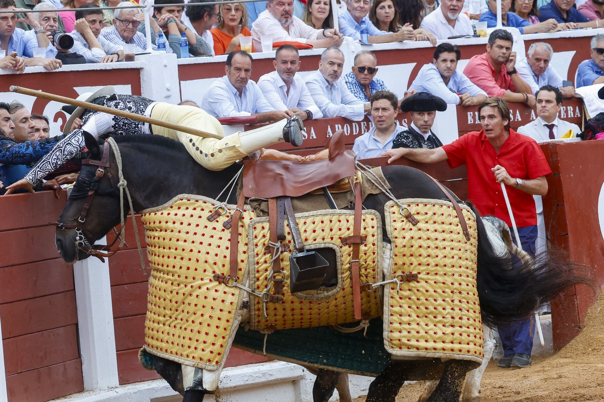 Tercera tarde de toros en la Feria de Begoña de Gijón