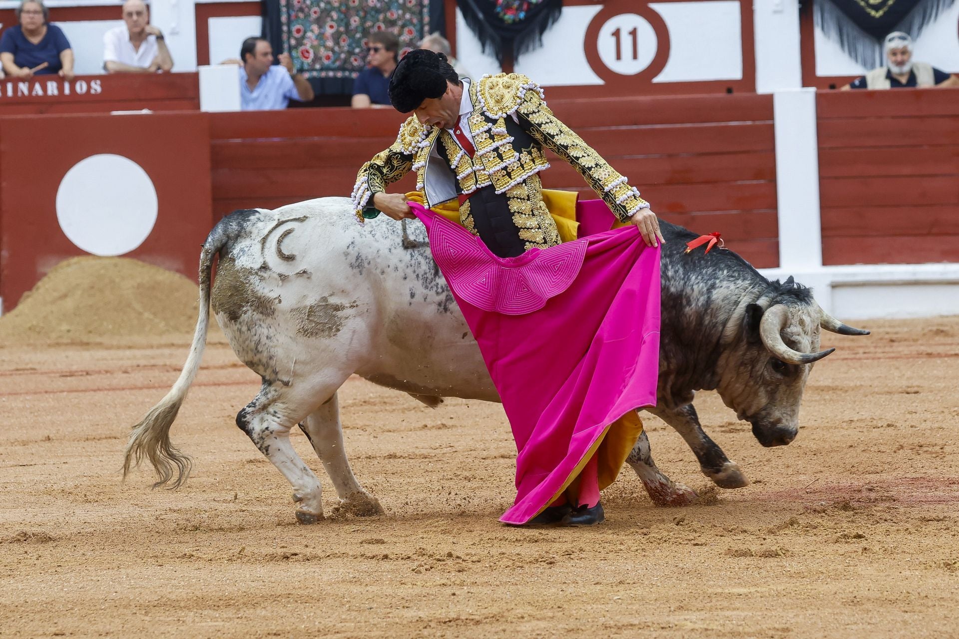 Tercera tarde de toros en la Feria de Begoña de Gijón