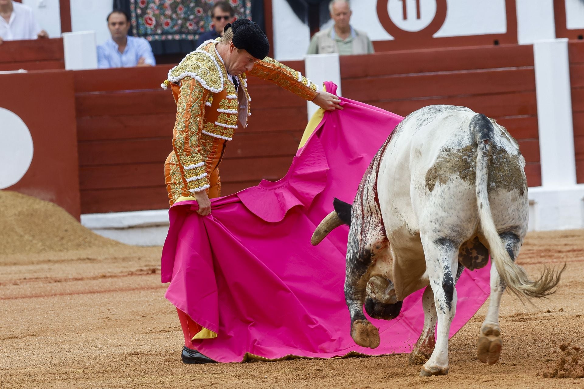 Tercera tarde de toros en la Feria de Begoña de Gijón
