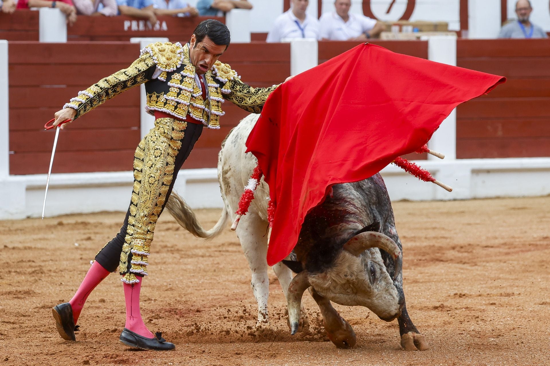 Tercera tarde de toros en la Feria de Begoña de Gijón