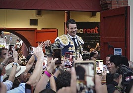 Manzanares abrió la puerta grande de la plaza de toros de El Bibio la pasada temporada.