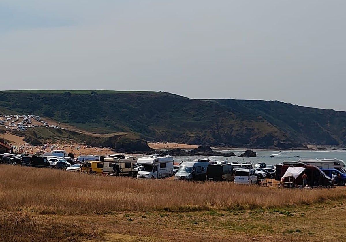 Otea urge al Principado a atajar el problema de las pernoctas ilegales de las autocaravanas