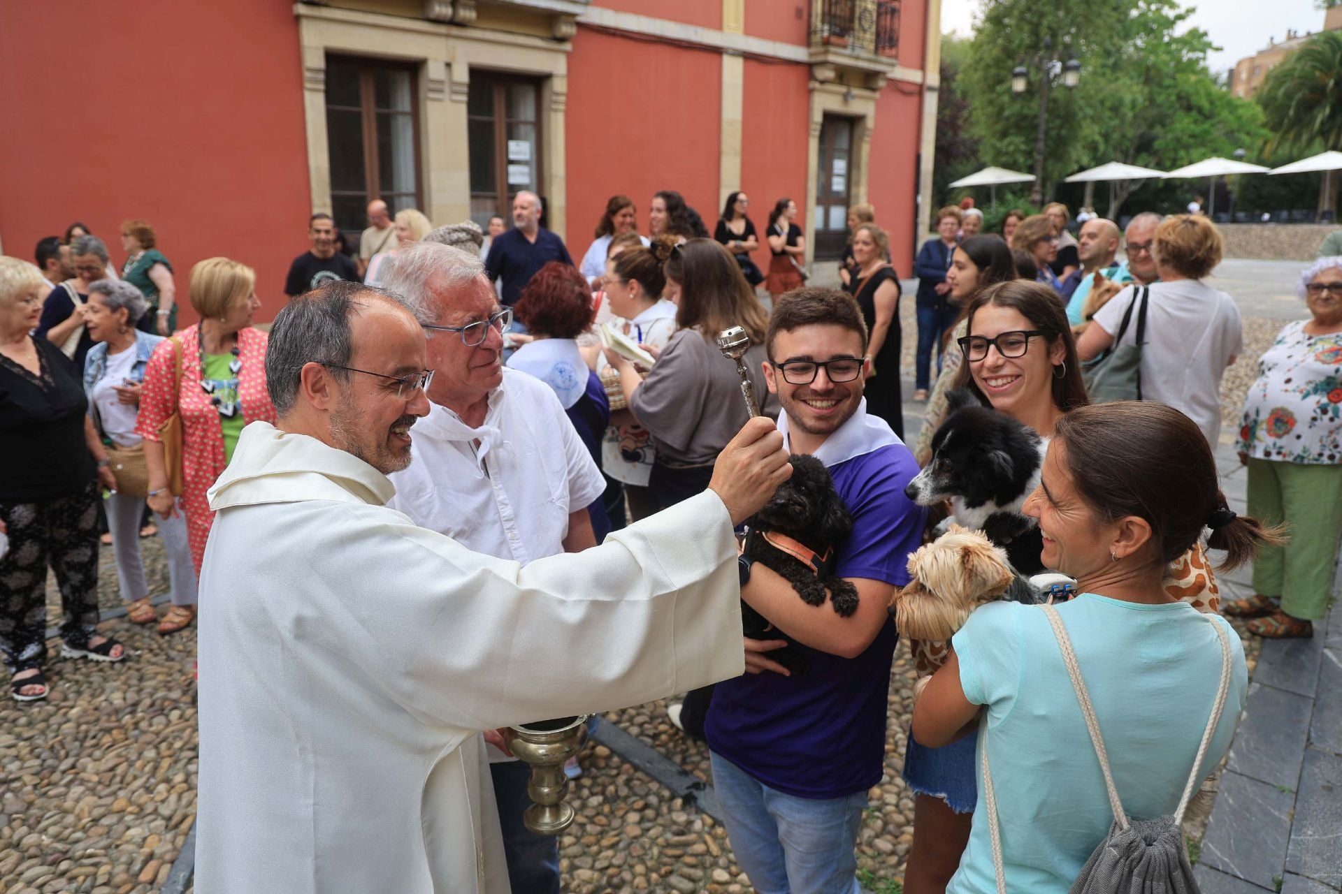 Los perros de Avilés vuelven a Galiana por San Roque
