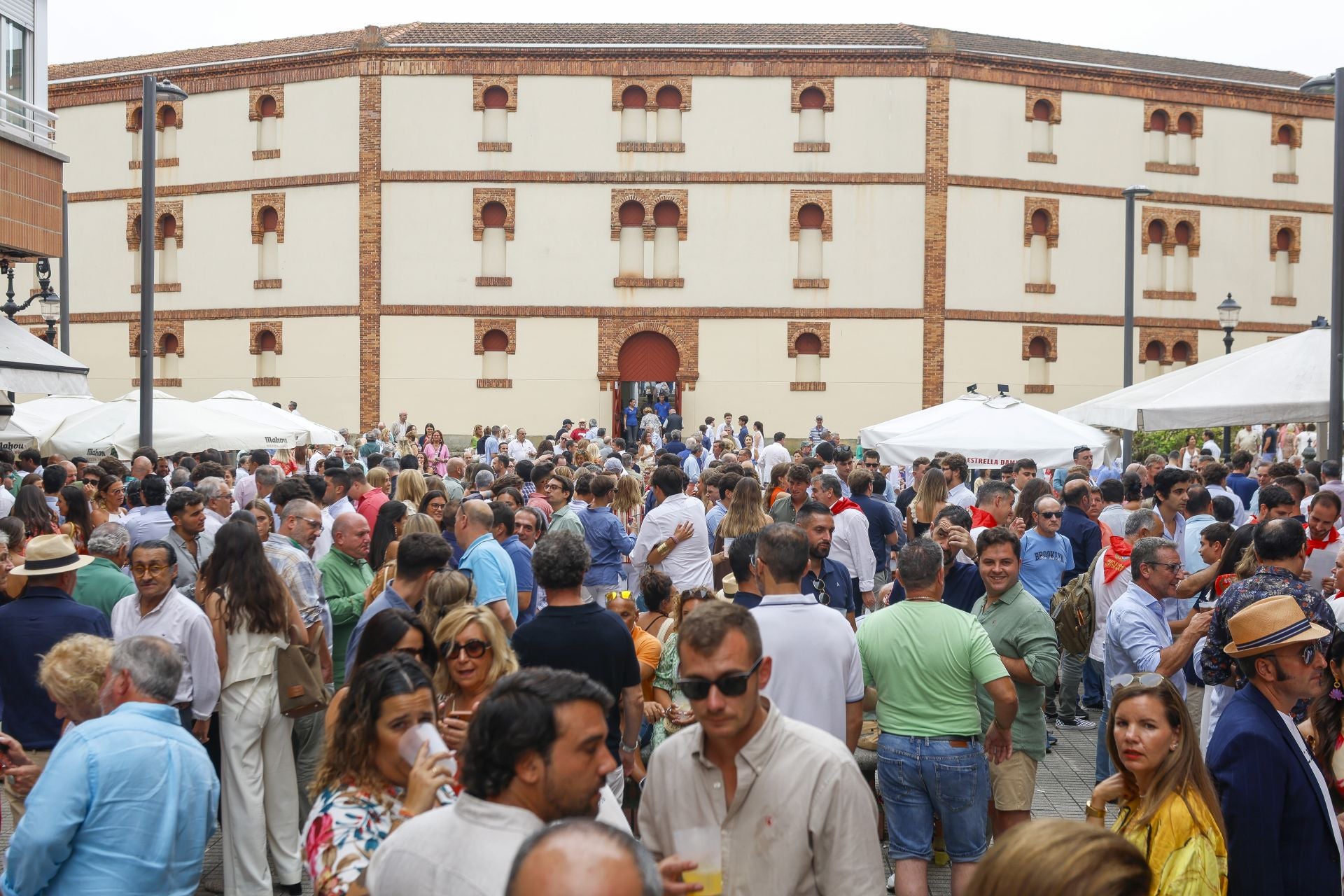 La cuarta de la Feria de Begoña de Gijón, con Fortes, Ortega y Roca Rey