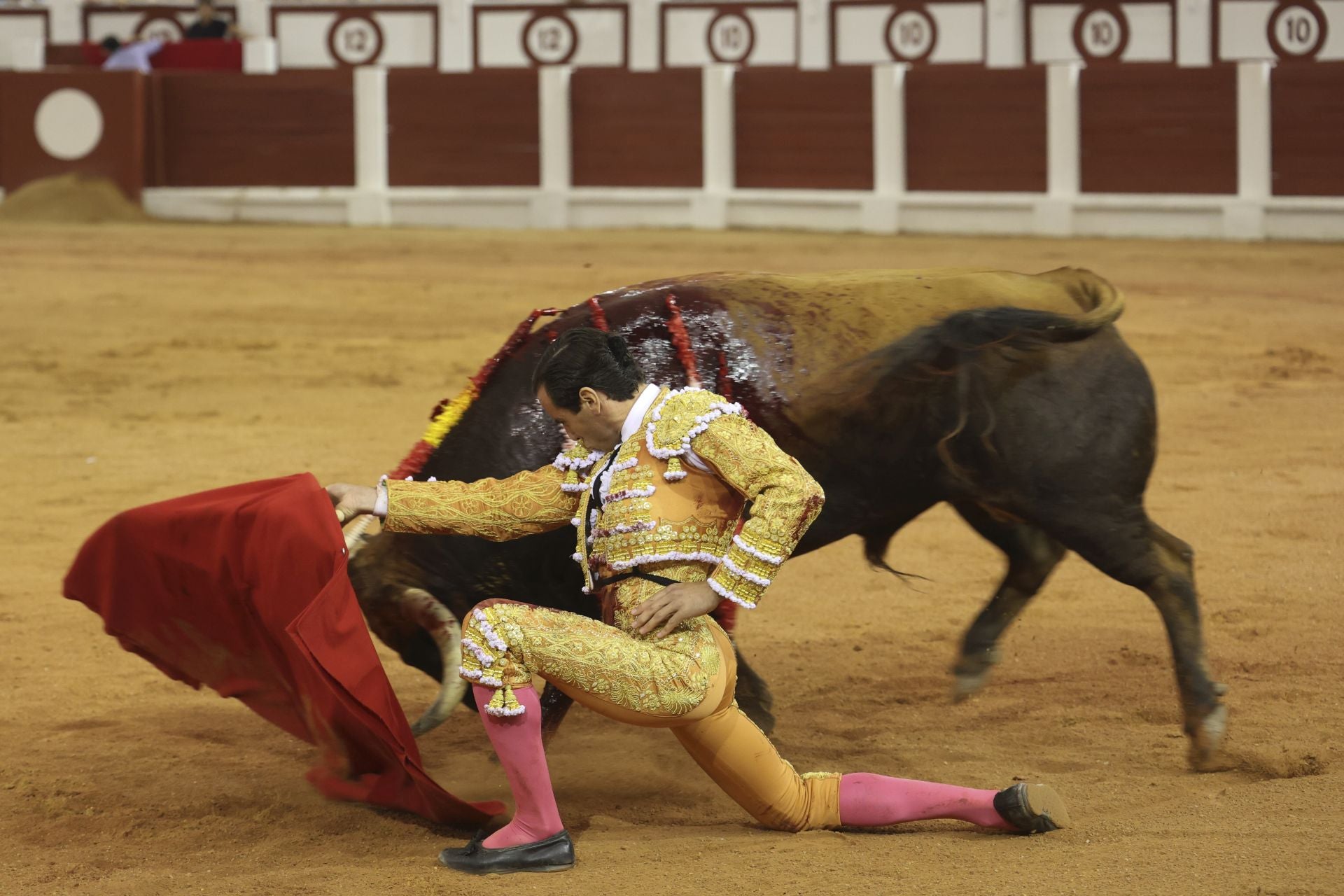 La cuarta de la Feria de Begoña de Gijón, con Fortes, Ortega y Roca Rey